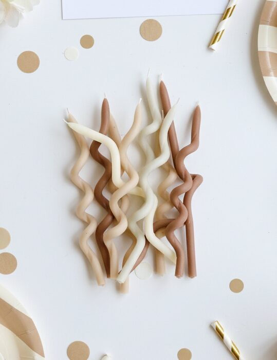 Bišu vaska kūku svece, spirālveida, 1 gab